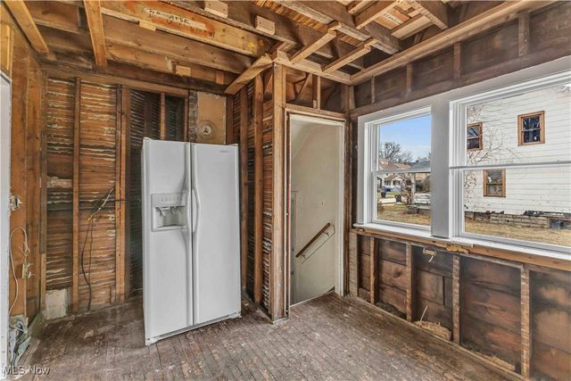 1698 Wickford Road, Cleveland, OH 44112