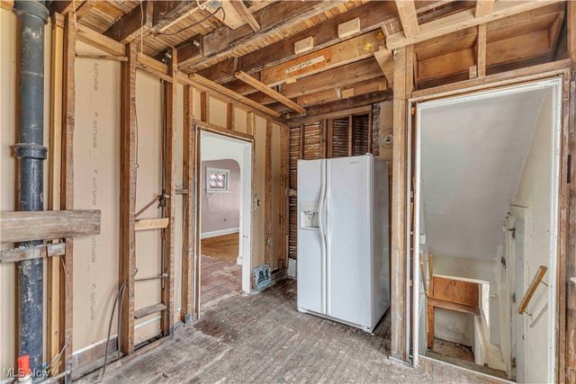 1698 Wickford Road, Cleveland, OH 44112