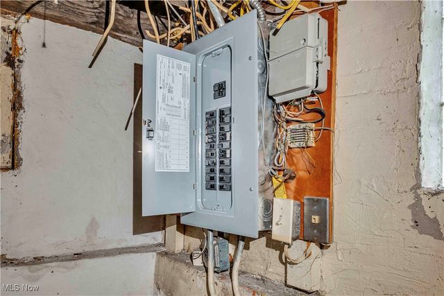 1698 Wickford Road, Cleveland, OH 44112