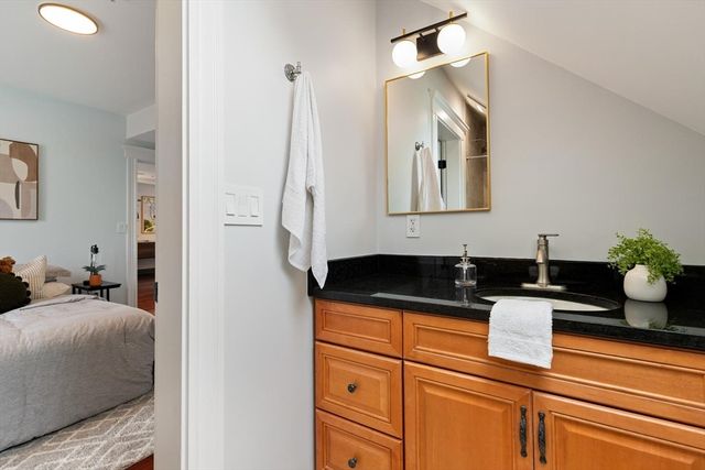 6 Highland Ave 3, Somerville, MA 02143