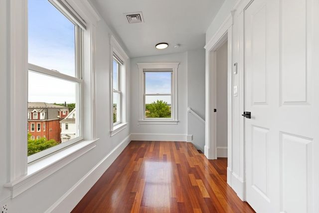 6 Highland Ave 3, Somerville, MA 02143