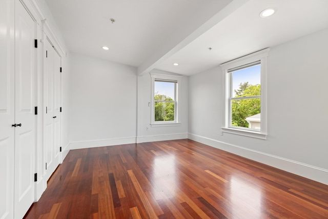 6 Highland Ave 3, Somerville, MA 02143