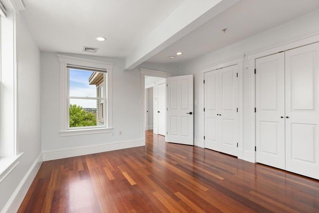 6 Highland Ave 3, Somerville, MA 02143