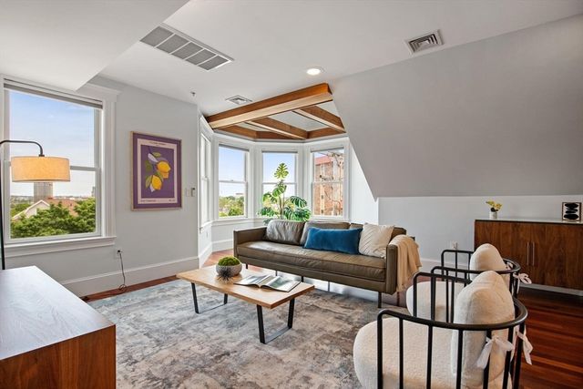 6 Highland Ave 3, Somerville, MA 02143