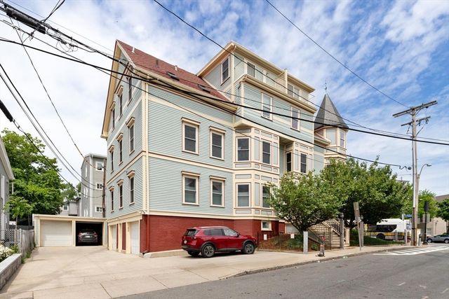 6 Highland Ave 3, Somerville, MA 02143