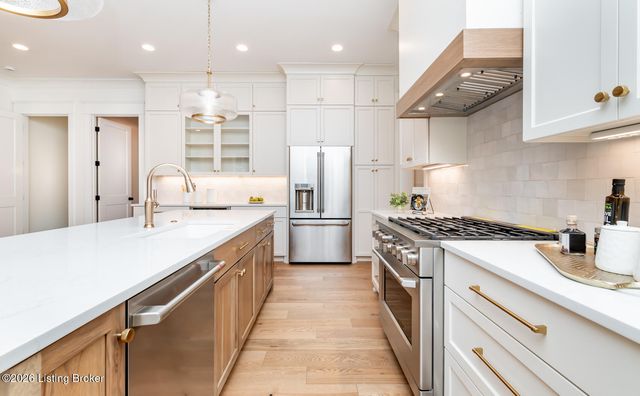 11616 Sweetflag Cir, Prospect, KY 40059