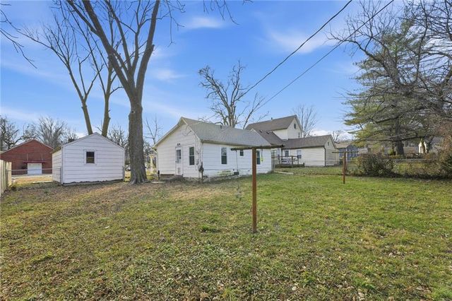 1020 Randolph Street, Leavenworth, KS 66048