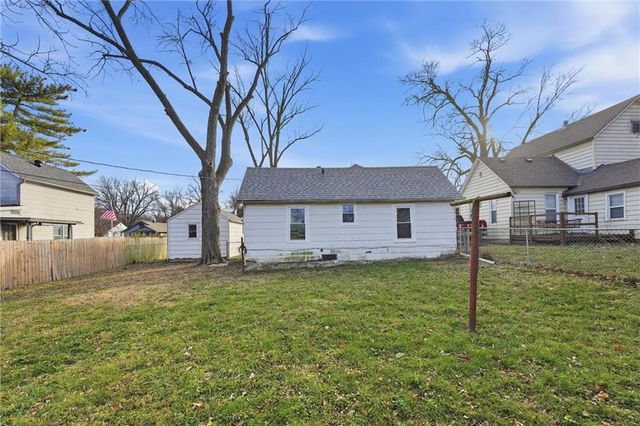 1020 Randolph Street, Leavenworth, KS 66048