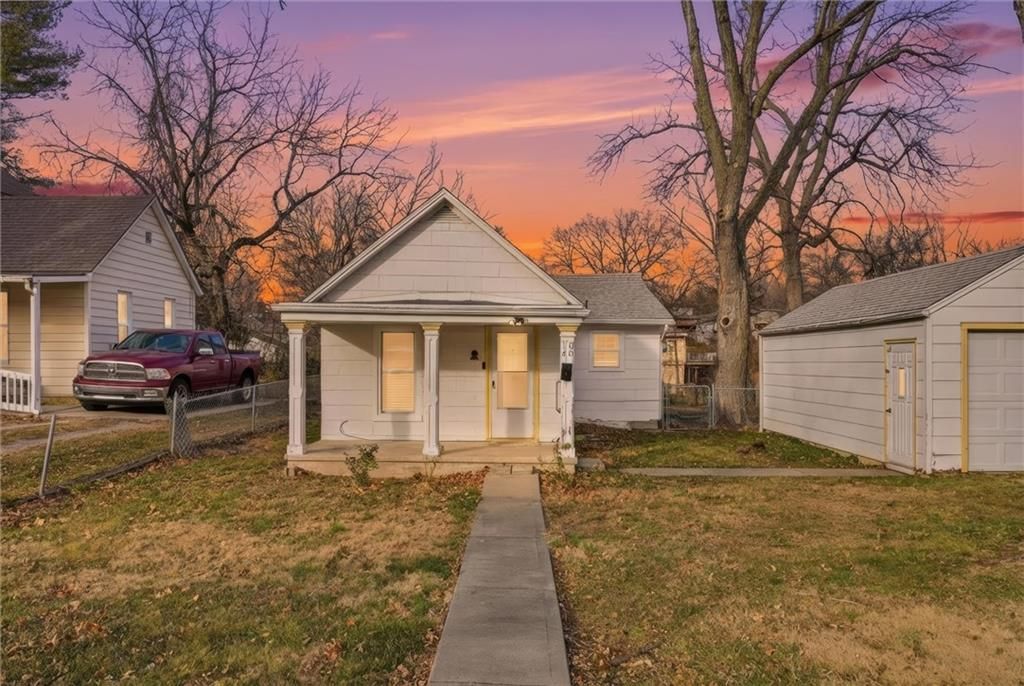 1020 Randolph Street, Leavenworth, KS 66048