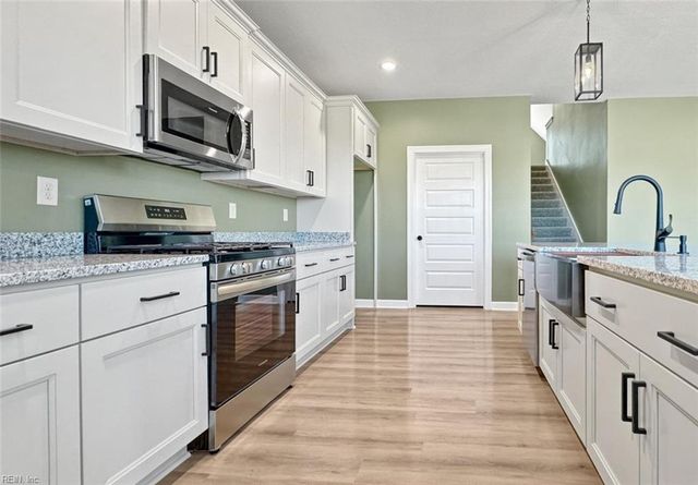 305 Spinnaker ST, Elizabeth City, NC 27909