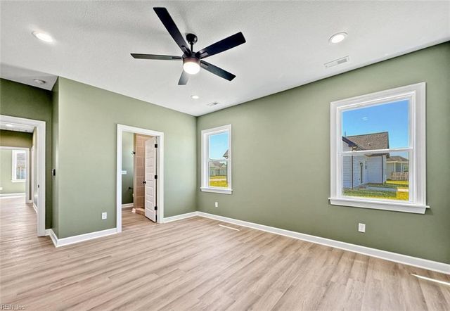 305 Spinnaker ST, Elizabeth City, NC 27909