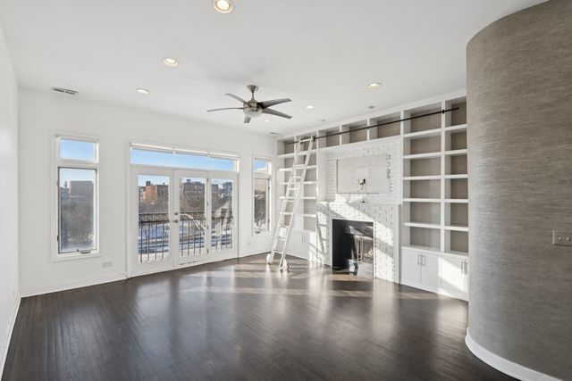 937 N Willard Court 2, Chicago, IL 60642