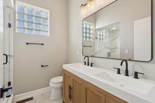 937 N Willard Court 2, Chicago, IL 60642