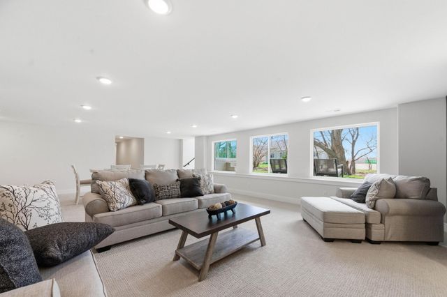 8263 W Mossy Stone, Maize, KS 67101