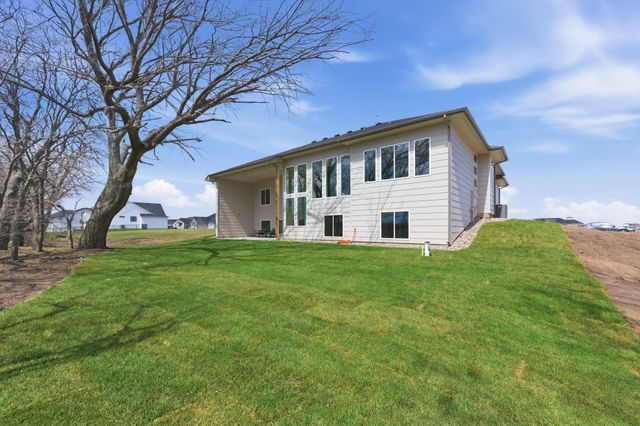 8263 W Mossy Stone, Maize, KS 67101