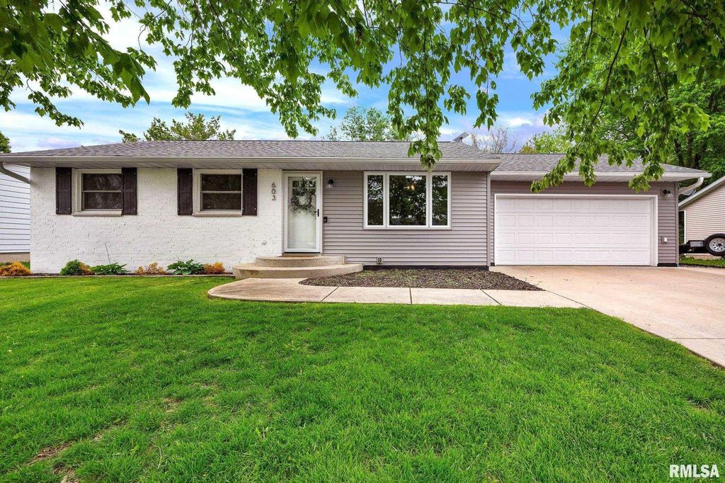 603 MANOR Drive, Metamora, IL 61548