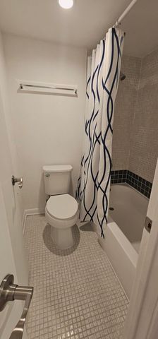 10400 SW 108th A215, Miami, FL 33176