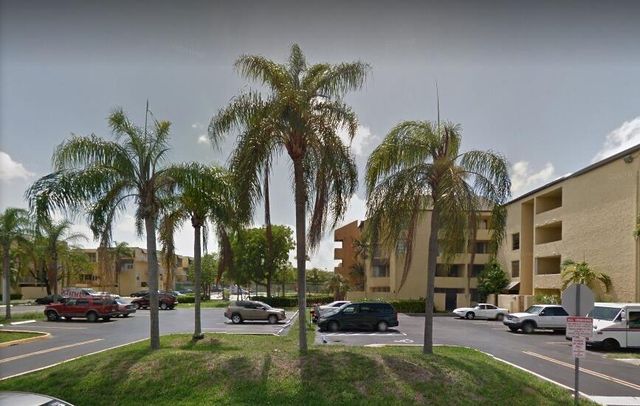 10400 SW 108th A215, Miami, FL 33176