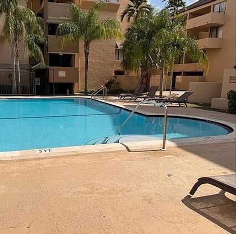 10400 SW 108th A215, Miami, FL 33176