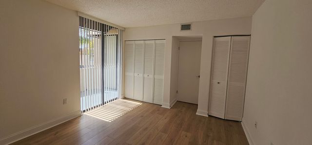 10400 SW 108th A215, Miami, FL 33176