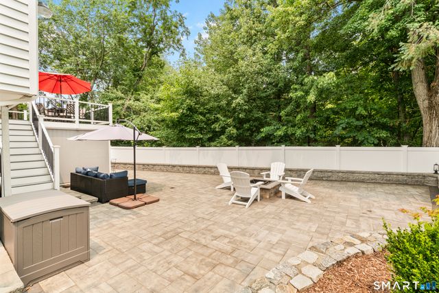 8 Country Club Road, Norwalk, CT 06851