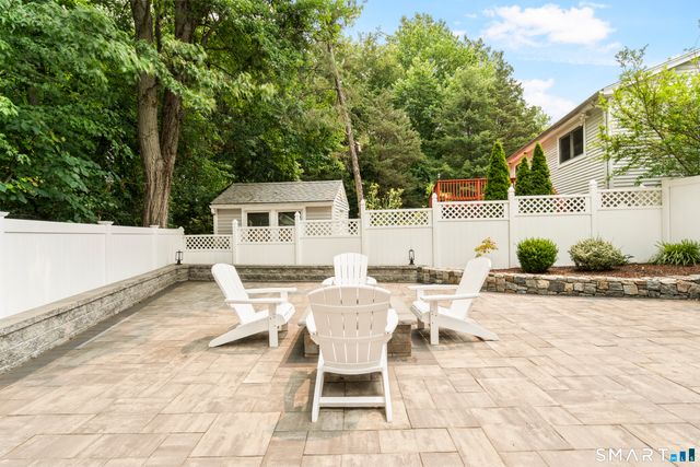 8 Country Club Road, Norwalk, CT 06851