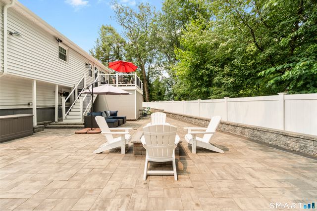 8 Country Club Road, Norwalk, CT 06851