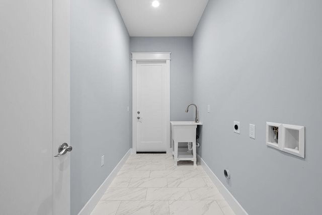 42 Central 8Th Street, Santa Rosa Beach, FL 32459