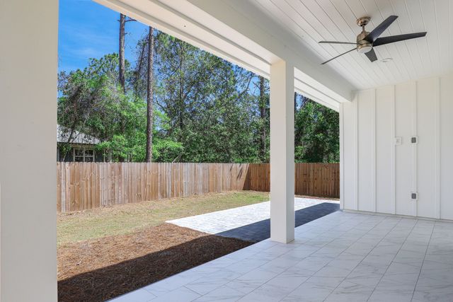 42 Central 8Th Street, Santa Rosa Beach, FL 32459