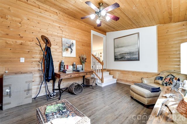 67 Watauga Heights Road, Franklin, NC 28734