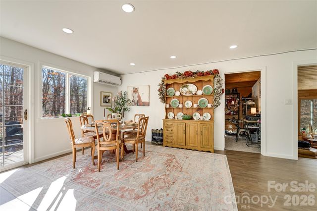 67 Watauga Heights Road, Franklin, NC 28734