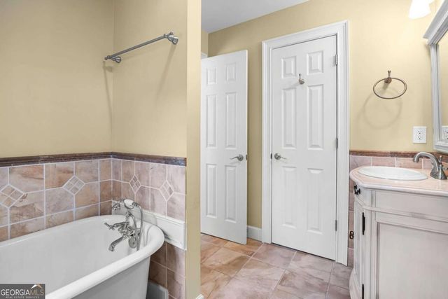 2942 Margaret Mitchell Court NW, Atlanta, GA 30327