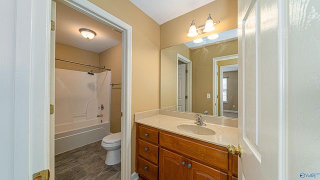 5311 Frankford Drive, Owens Cross Roads, AL 35763