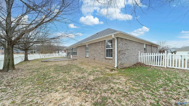 5311 Frankford Drive, Owens Cross Roads, AL 35763