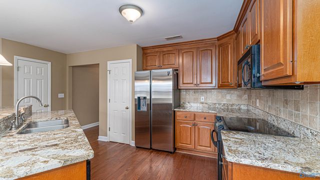 5311 Frankford Drive, Owens Cross Roads, AL 35763