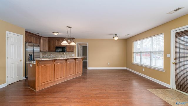 5311 Frankford Drive, Owens Cross Roads, AL 35763