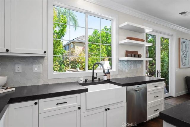 9 Baudin Cir, Ladera Ranch, CA 92694