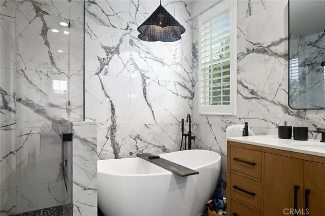 9 Baudin Cir, Ladera Ranch, CA 92694