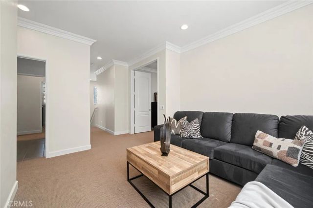 9 Baudin Cir, Ladera Ranch, CA 92694