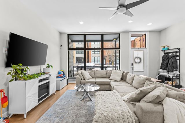 306 Neruda Avenue, Columbus, OH 43215