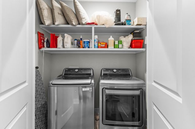 306 Neruda Avenue, Columbus, OH 43215