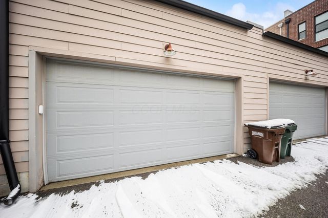 306 Neruda Avenue, Columbus, OH 43215