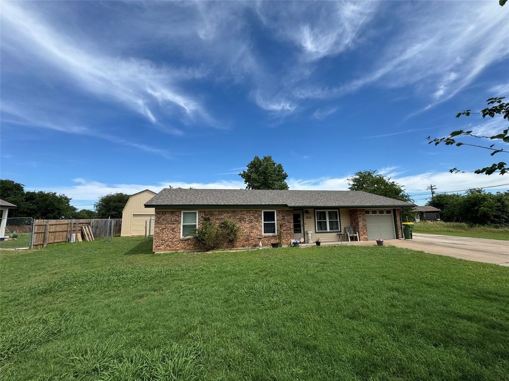 4506 Azalea Drive, Granbury, TX 76049