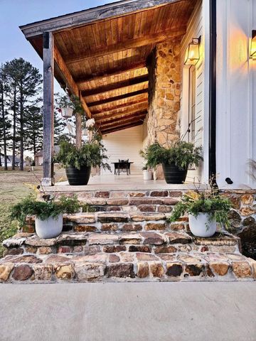 13 Joseph Ln, Cave City, AR 72521