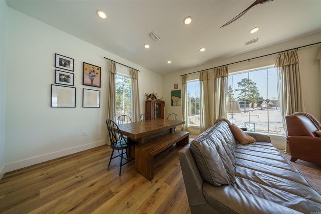 13 Joseph Ln, Cave City, AR 72521