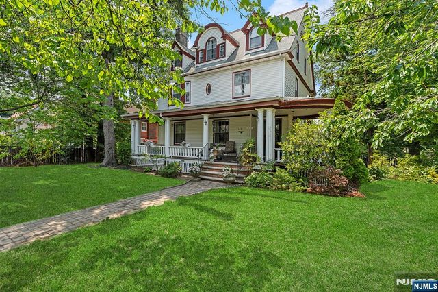 129 Munn Avenue, East Orange, NJ 07018