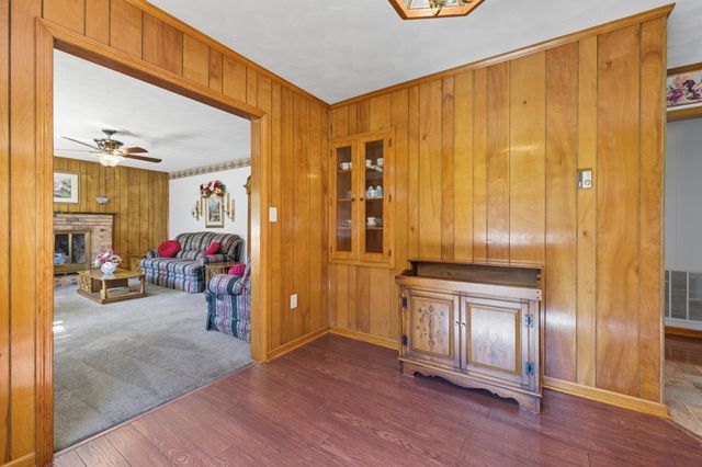 2466 LITTLE GAP RD, Elkton, VA 22827