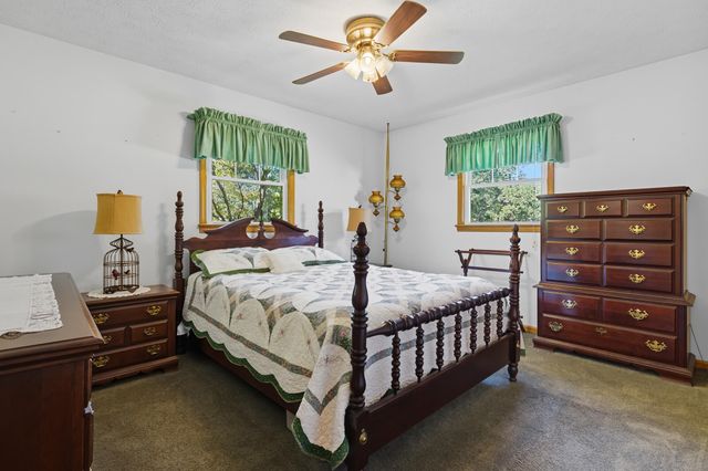 2466 LITTLE GAP RD, Elkton, VA 22827