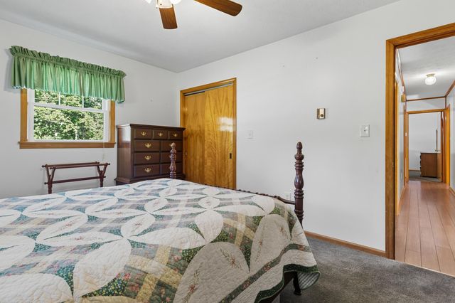 2466 LITTLE GAP RD, Elkton, VA 22827