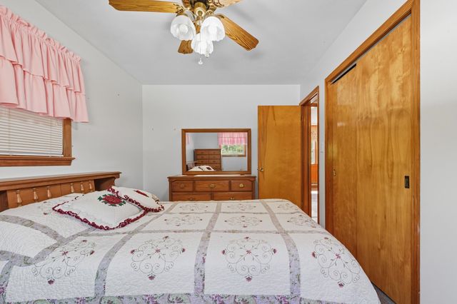 2466 LITTLE GAP RD, Elkton, VA 22827